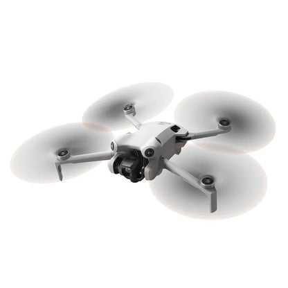 Dron DJI Mini 4 Pro Fly More Combo Plus.