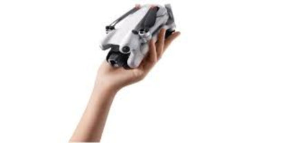 Dron DJI Mini 4 Pro Fly More Combo Plus.